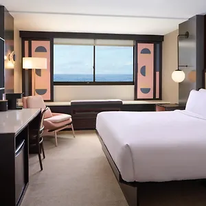 Renew Hotel Honolulu